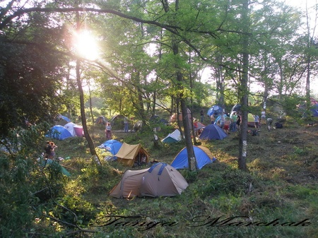 намети біля малої сцени